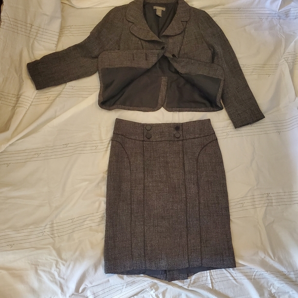 Ann taylor suit! Grey mesh with black and white! - Picture 7 of 11